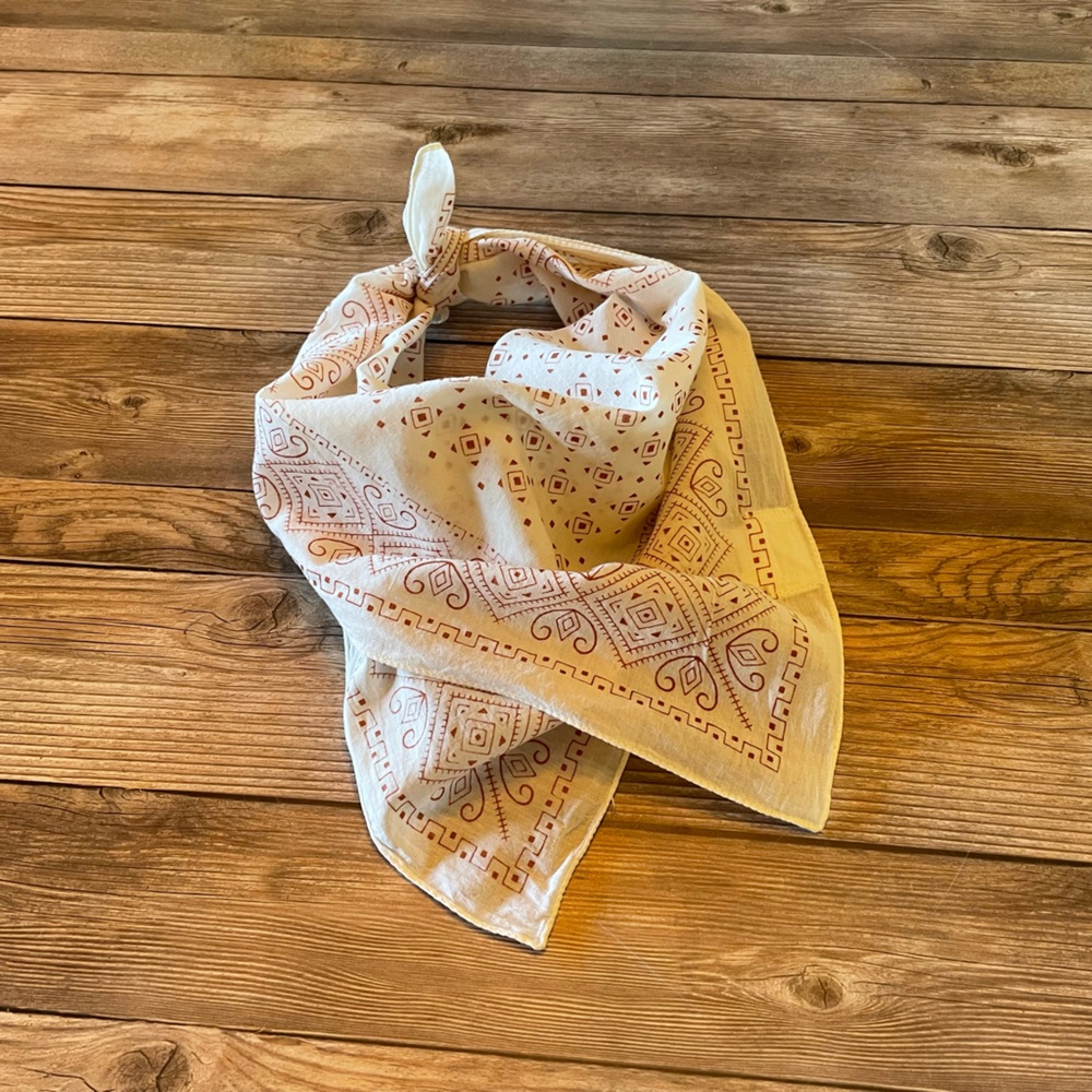 Elizabeth Gillett for Garnet Hill ~ Bandana